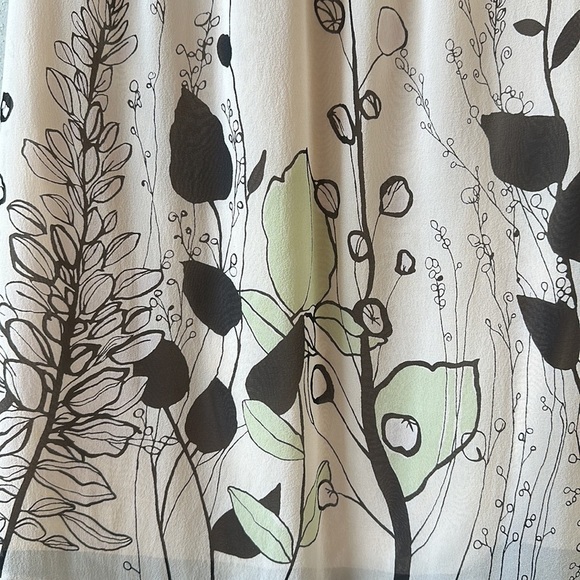 MaxAzria 100% Silk Halter Dress size 8 - Picture 4 of 15